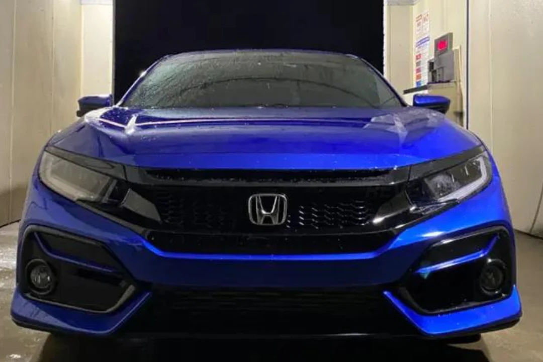2017-2019 Honda Civic : Painted Front Bumper Cover (Hatchback) - Image 4